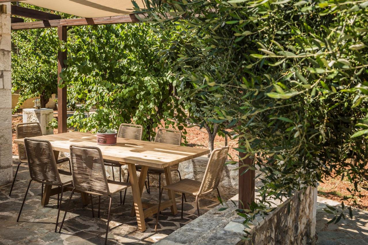 Ploes Luxury Cottages Pesádha Exteriör bild