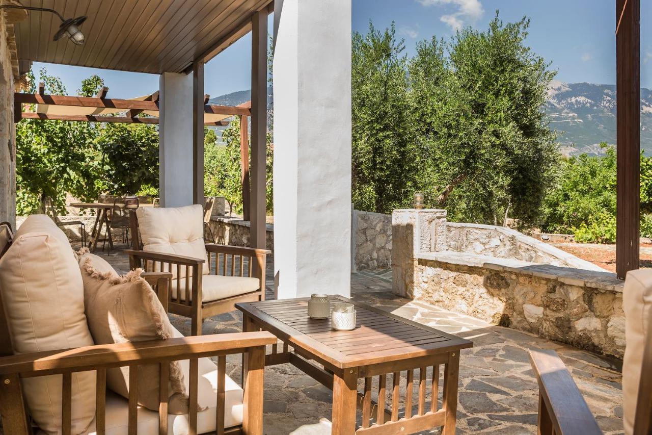 Ploes Luxury Cottages Pesádha Exteriör bild