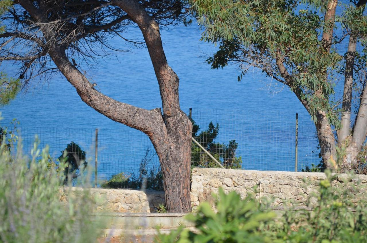 Ploes Luxury Cottages Pesádha Exteriör bild